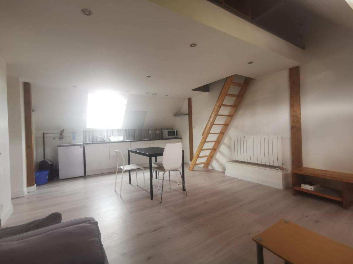 Appartement Mezzanine Aux Portes De Rennes Vezin-le-Coquet Luaran gambar